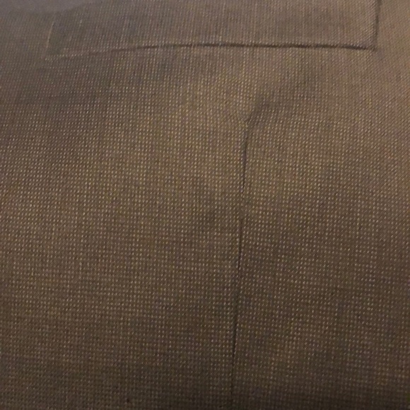 Burberry 3 button suit - Picture 8 of 8